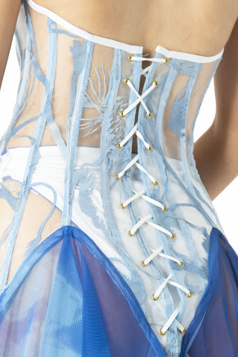 Contour Fashion 05