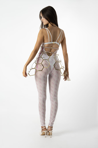 Contour Fashion 13